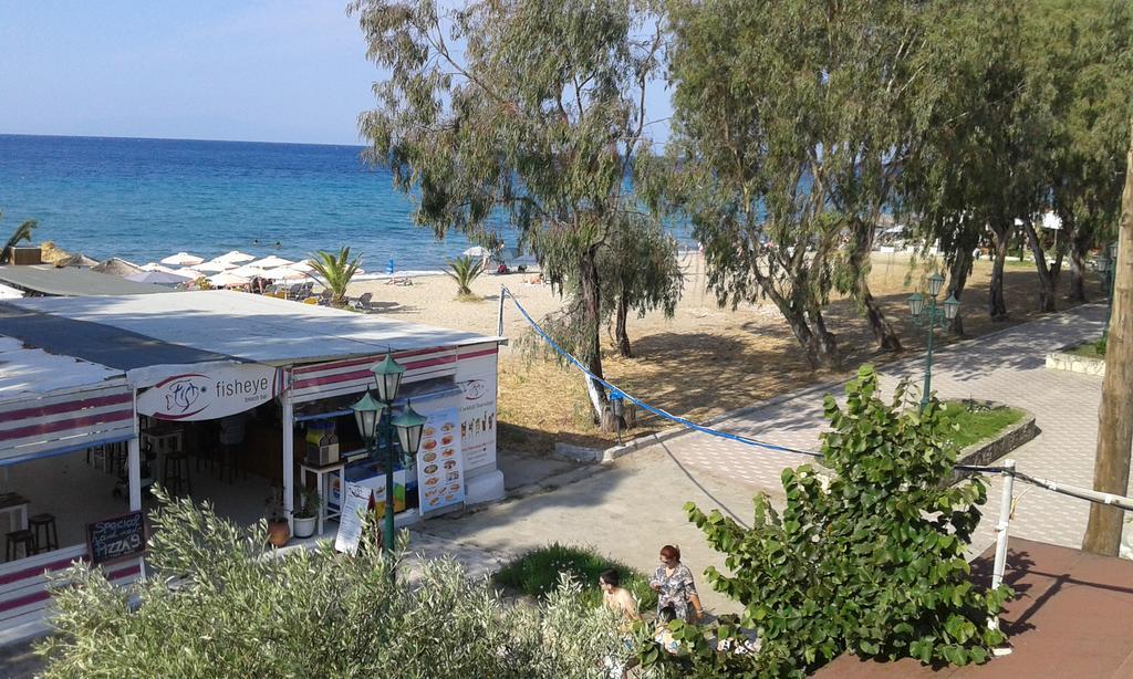 Seaside Studios Paralia Dionysiou Exterior photo